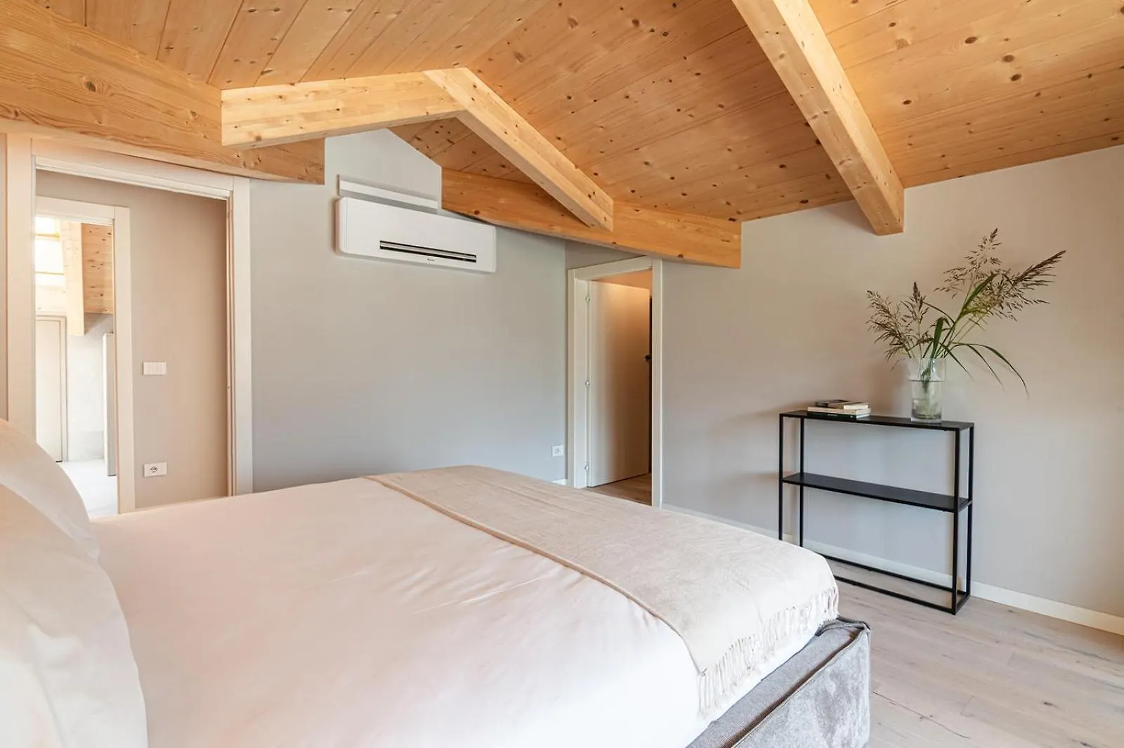 Lago Dorato Luxury Apartments & Villa - Lake Como View Colico Apart Otel