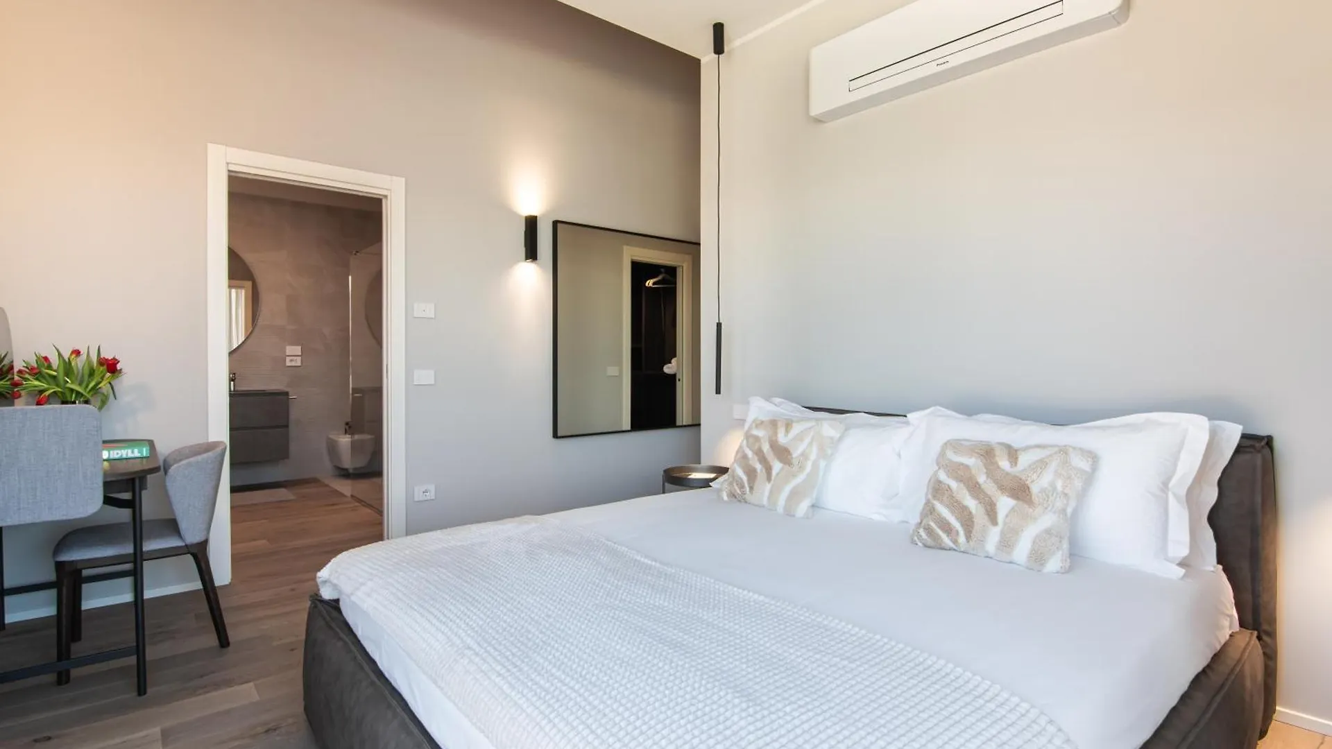 Lago Dorato Luxury Apartments & Villa - Lake Como View Colico Apart Otel