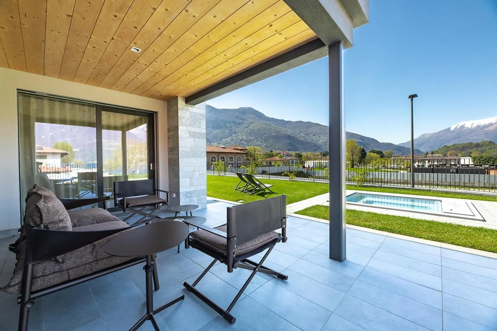 Lago Dorato Luxury Apartments & Villa - Lake Como View Colico İtalya
