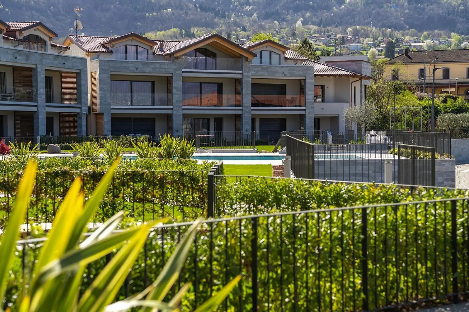Lago Dorato Luxury Apartments & Villa - Lake Como View Colico